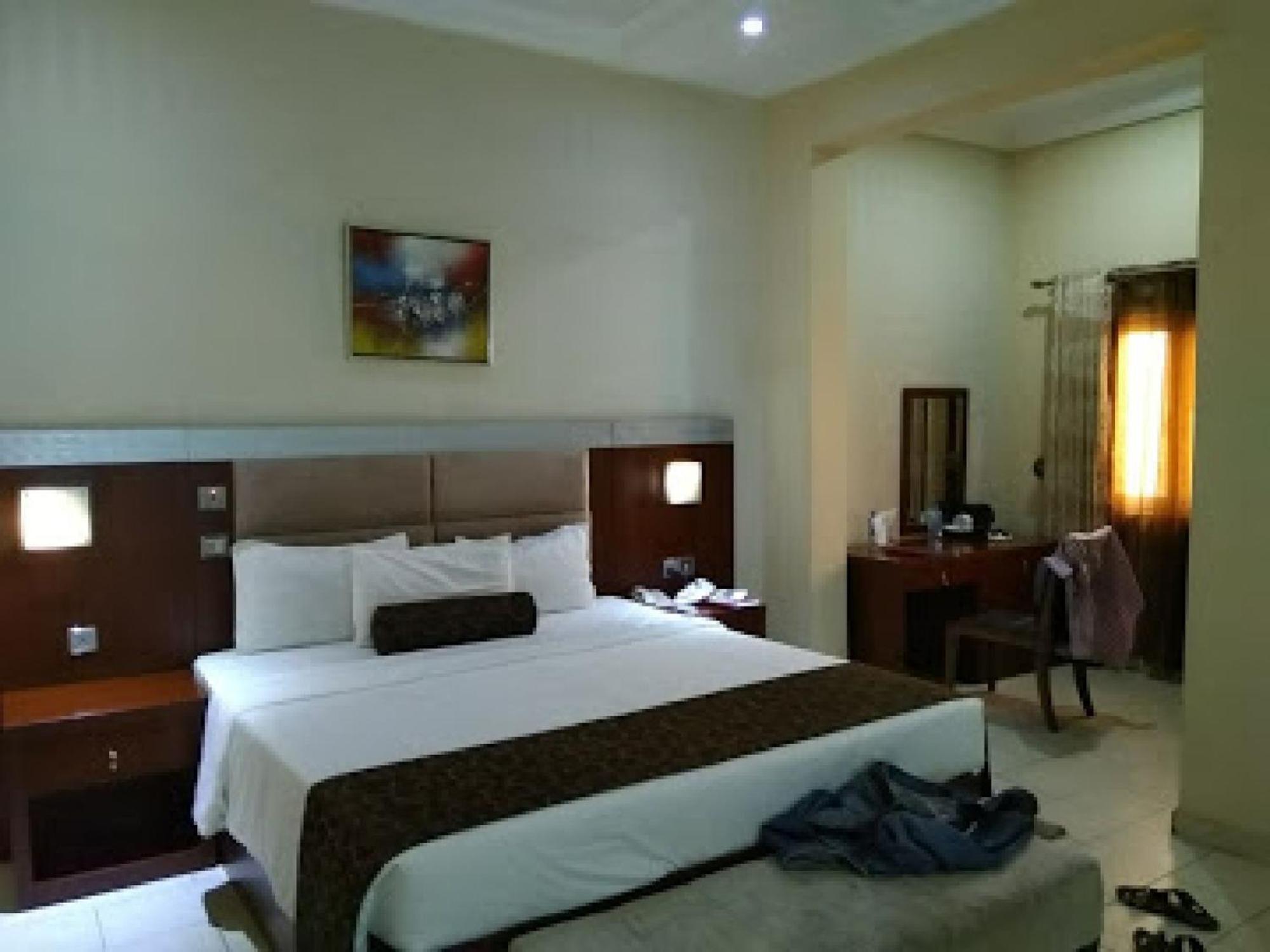 Room In Lodge - Nippon Grand Hotels Jabi 외부 사진